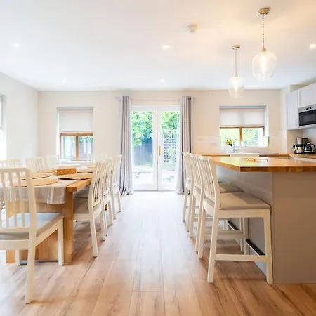 Holiday home Serene Retreat *